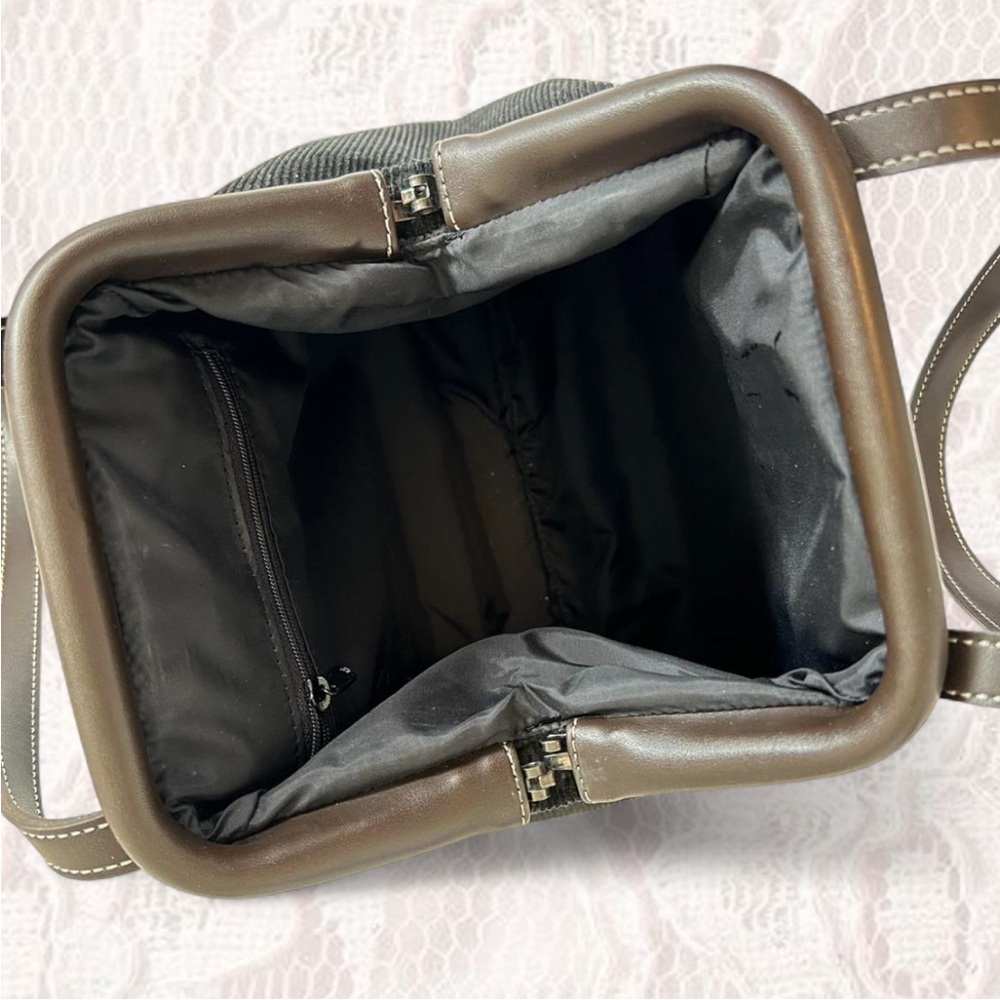 Guess Black Corduroy Shoulder Bag – Vintage Style - Picture 3 of 3